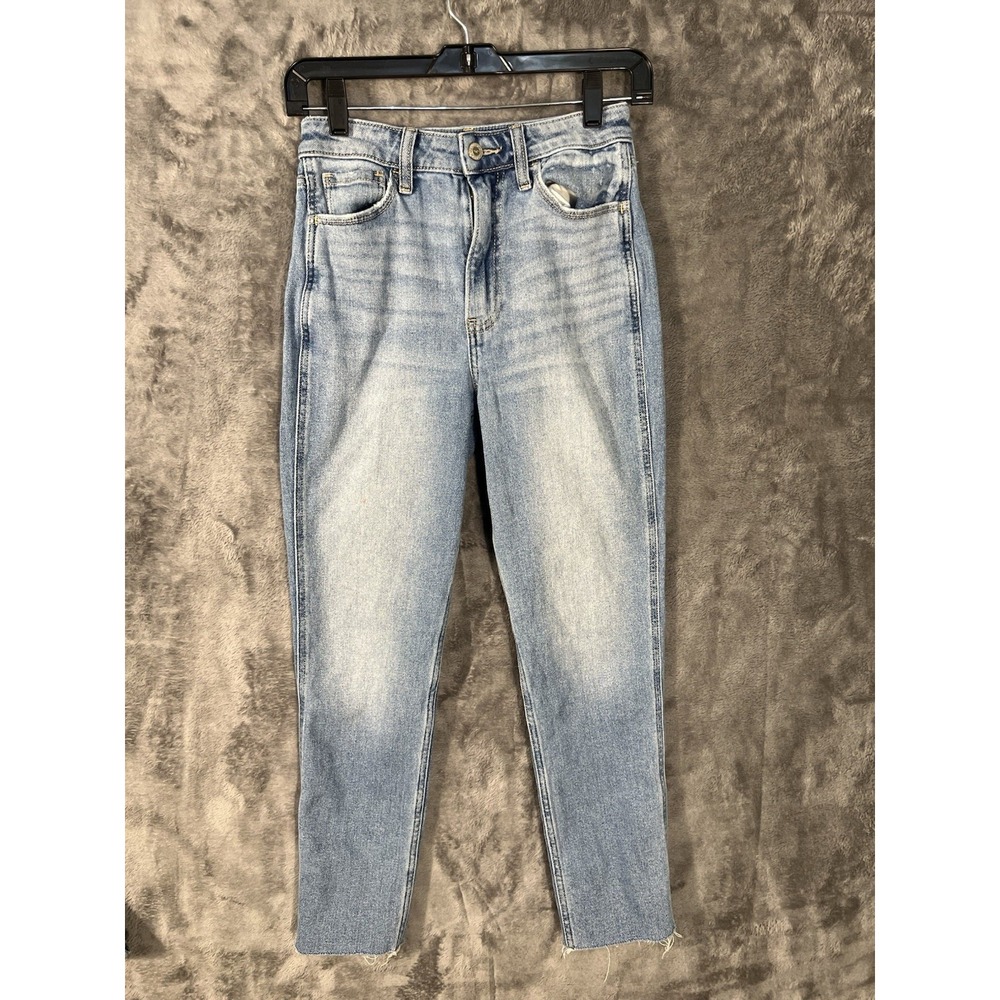 Hollister Ultra High-Rise Mom Jeans Light Wash Raw Hem W24R 0R/00R Stretch